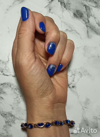 Модель на маникюр