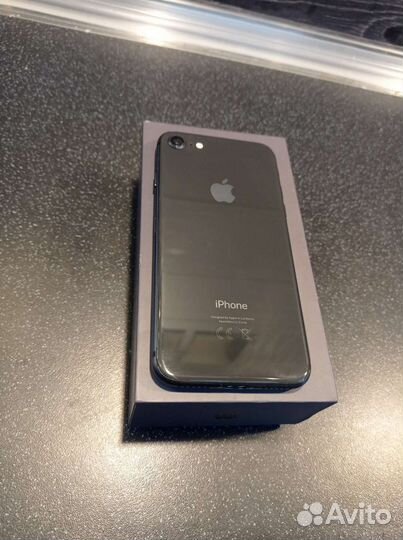 Телефон iPhone 8 64 gb