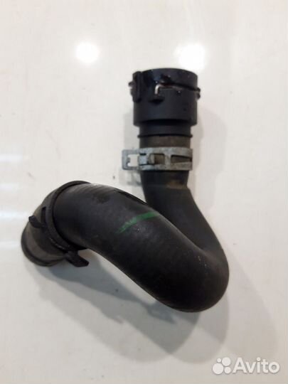 Патрубок системы охлаждения