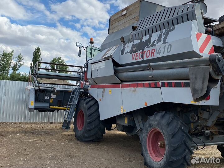 Комбайн Ростсельмаш Vector, 2011