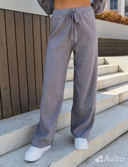 Вязаный костюм женский