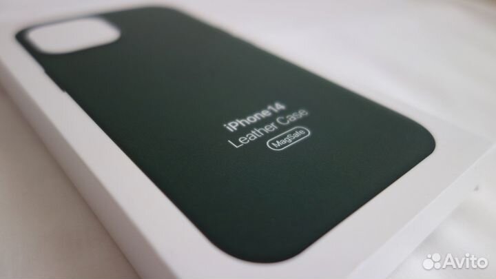 Чехол для iPhone 14 зеленый