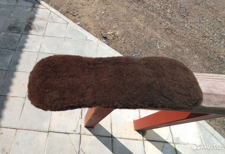 Мех на подпругу, уздечку, повод в наличии. новый