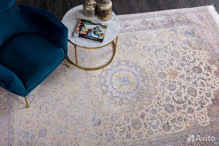 Иранский ковёр из шёлка «masterpiece QUM»