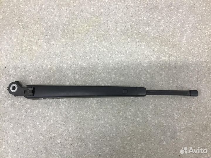 Поводок стеклоочистителя заднего Skoda Yeti 2009