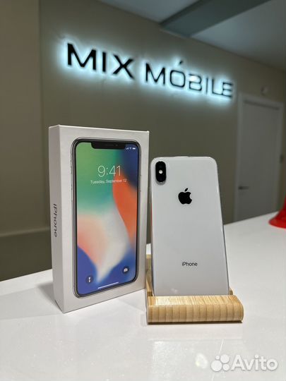 iPhone X, 64 ГБ