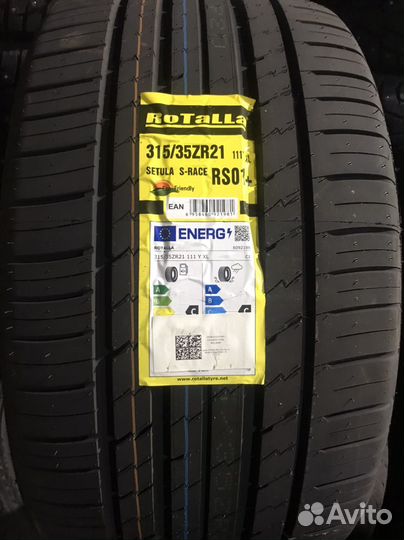 Rotalla Setula S-Race RS01+ 275/40 R21 и 315/35 R21 111Y