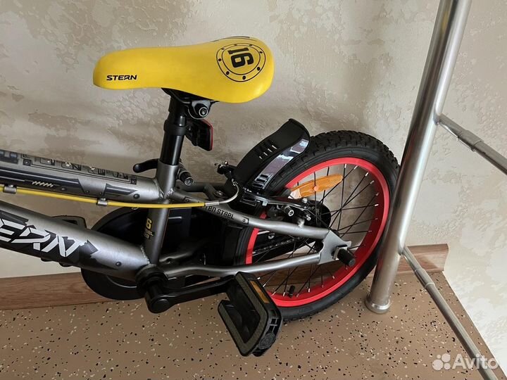 Велосипед для мальчиков Stern Robot