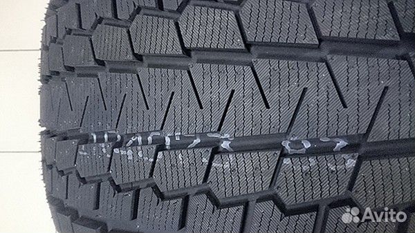 Yokohama Ice Guard G075 275/35 R22 104Q