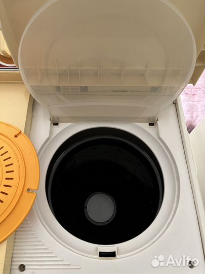 Стиральная машина с вертикальной загрузкой Samsung