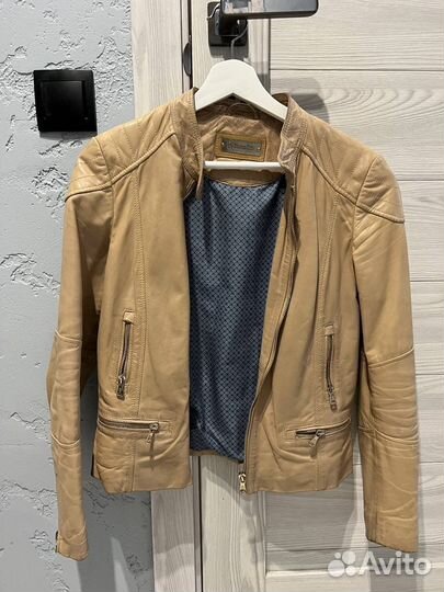 Кожаная куртка Massimo Dutti