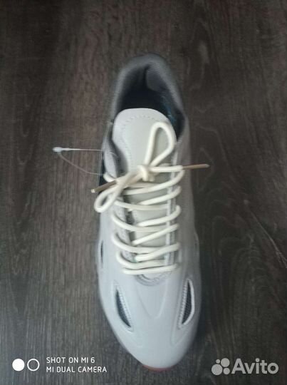 Кроссовки мужские 42 размер новые