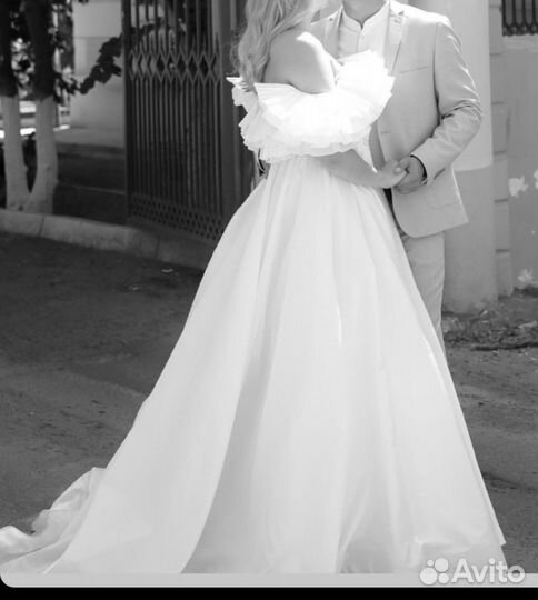 Свадебное платье
