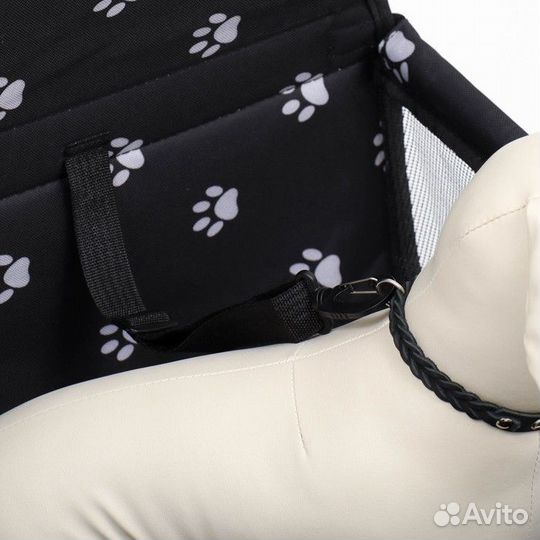 Автокресло для животных 40*30*25 см, чёрное с белы