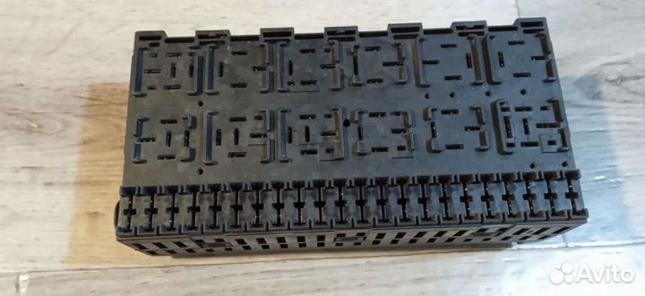 Блок предохранителей пассат б3 б4