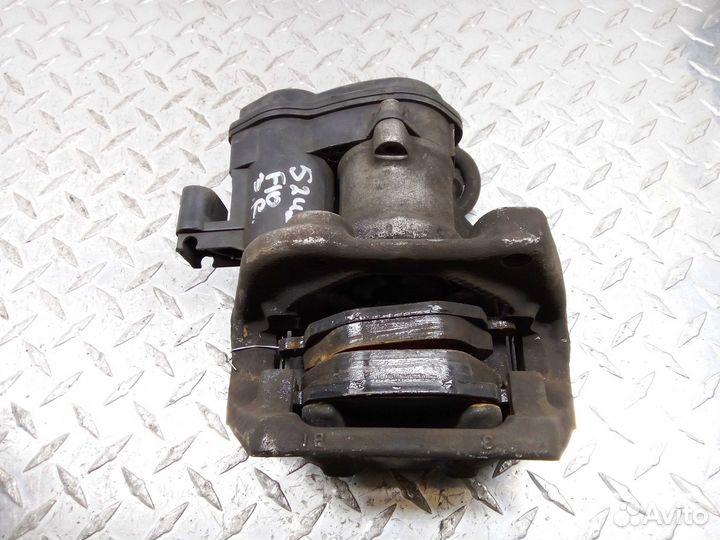 Суппорт задний правый BMW 5-Series F10