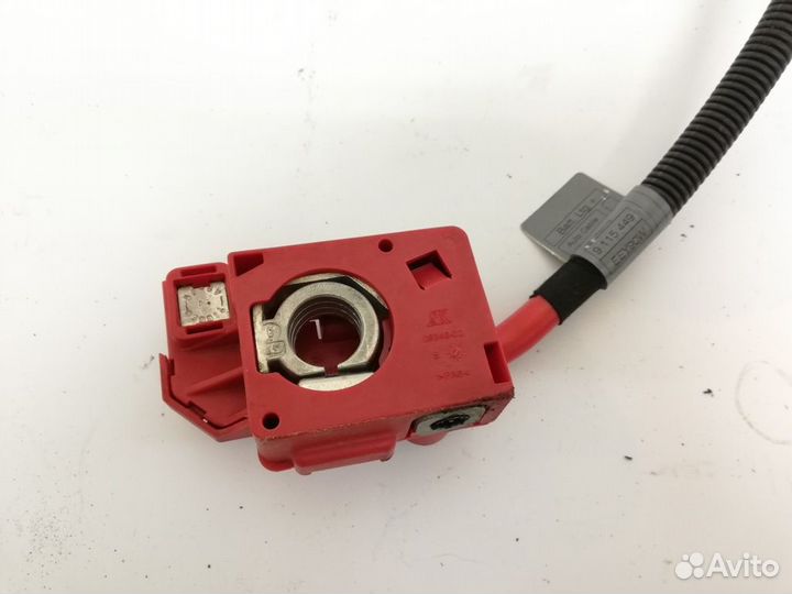 Плюсовой провод акб BMW X5E70