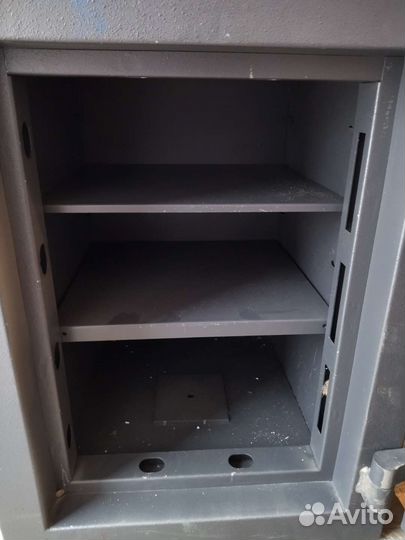 Взломостойкий сейф Valberg форт 67 KL