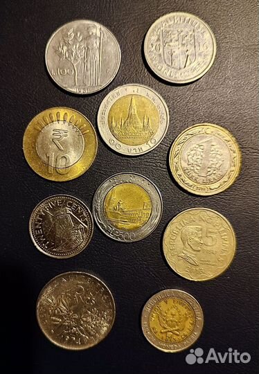 Продам отличный набор иностранных монет