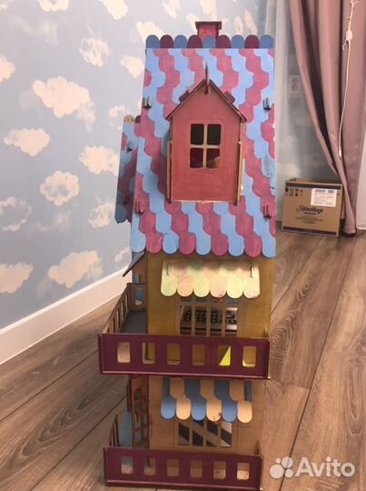 Домик кукольный