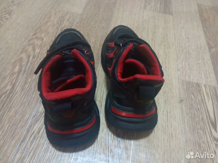 Кроссовки 35 размер