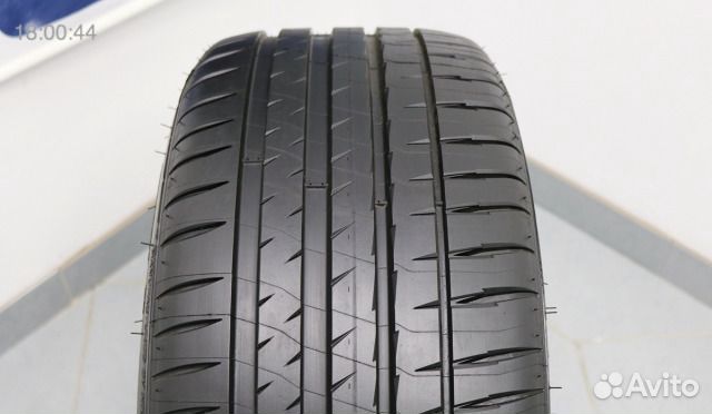 Michelin Pilot Sport 4 245/40 R19 и 275/35 R19 100Y