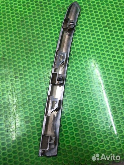 Молдинг бампера передний левый LADA Xray хэтчбек