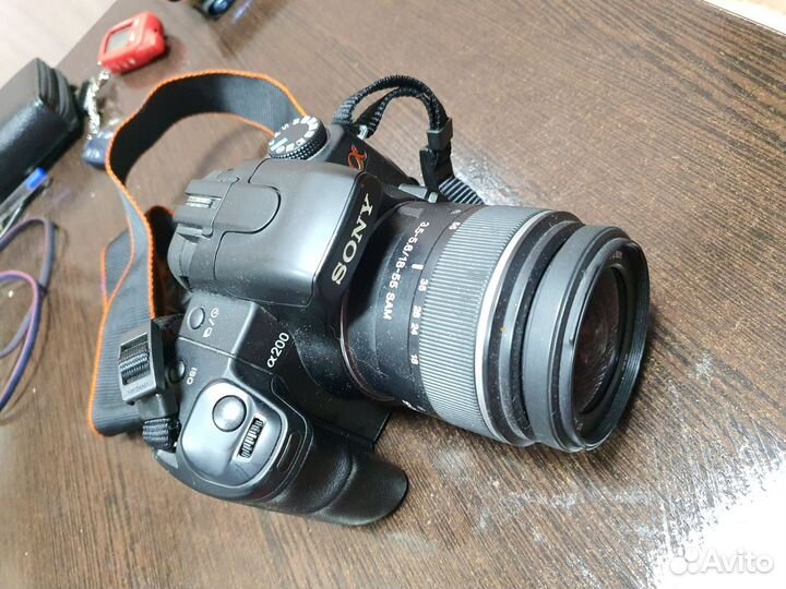 Зеркальный фотоаппарат sony dslr-A200