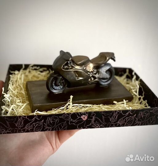 Шоколадный мотоцикл