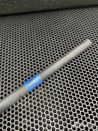 Уплотнитель центральной стойки Dodge caliber