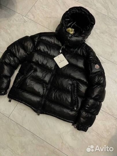 Пуховик Moncler Maya с NFC