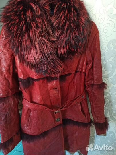 Кожаное женское пальто 42-44 размер