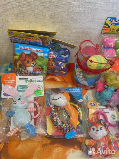 0-12м новые игрушки, погремушки, музык. развивашки