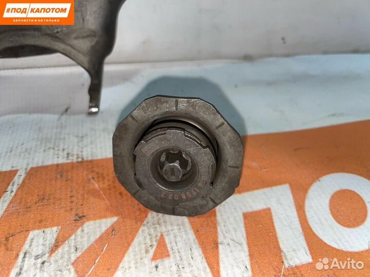 Вилка сцепления Ford Focus 3 2012 L0G7D30G1604