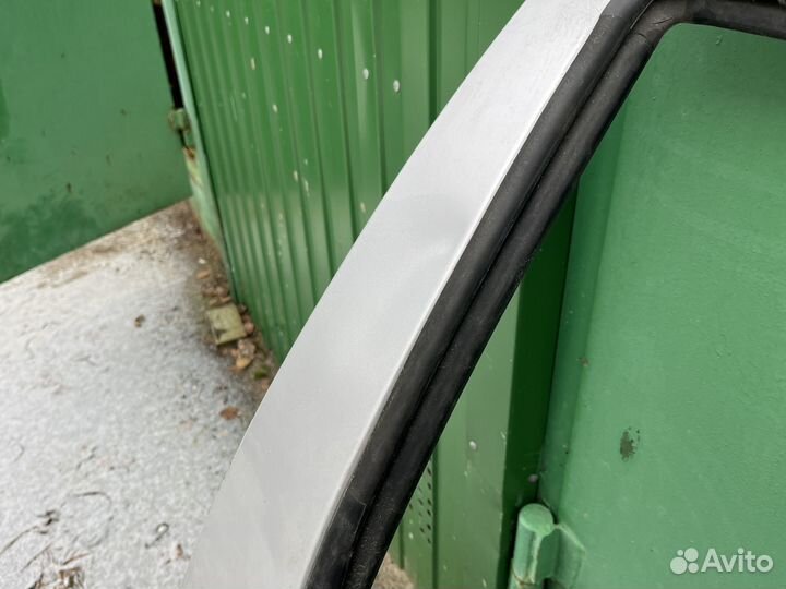 Дверь Тойота Ярис купе Р1