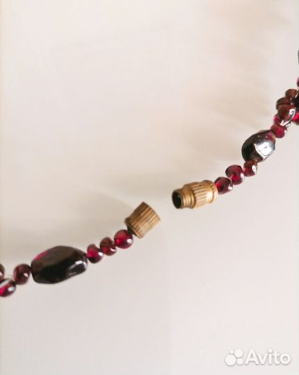 Бусы из натурального граната
