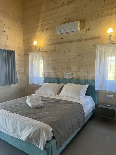 Дом 180 м² на участке 6 сот.