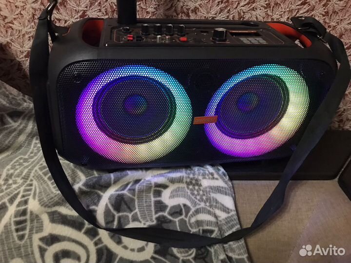 Блютуз колонка караоке с без проводным микрофоном