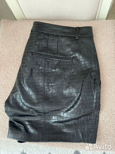Кожаные шорты zara 30 размер