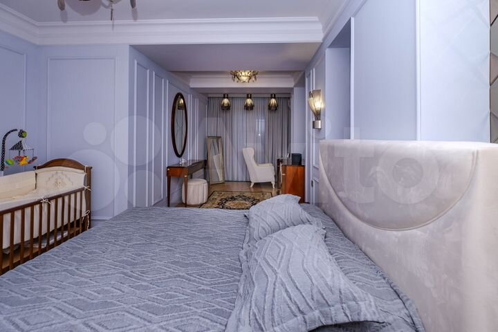 3-к. квартира, 158 м², 2/14 эт.