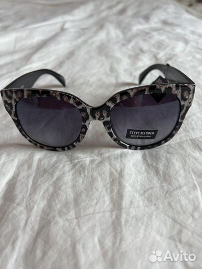 Солнцезащитные очки Steve Madden