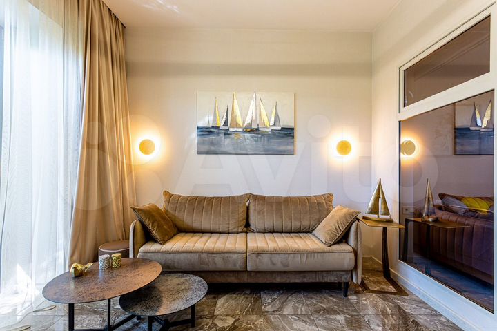 2-к. квартира, 61 м², 1/30 эт.