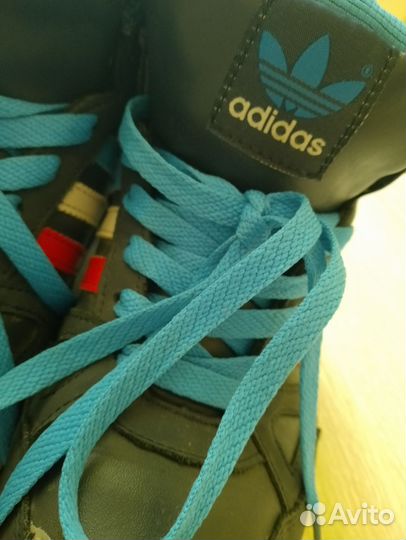 Кроссовки adidas