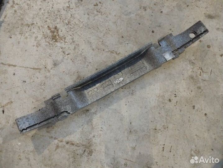 Наполнитель бампера (Абсорбер) передний Audi A3 8P