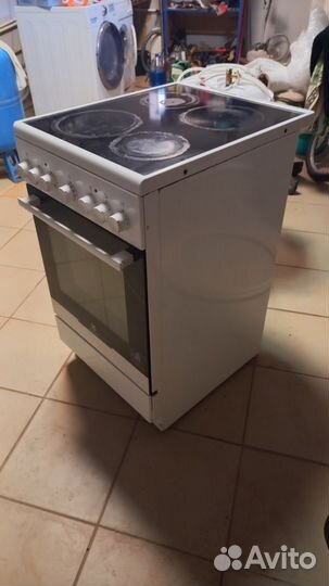 Плита электрическая Electrolux