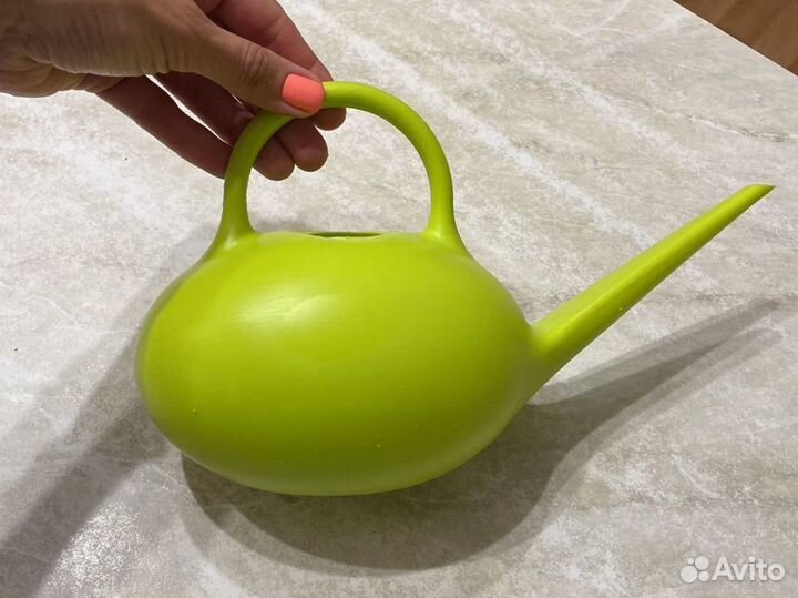 Лейка для полива комнатных растений салатовая 1 л