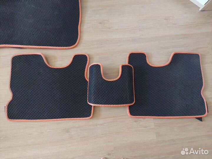 Ковриков в машину Renault Duster 2021г