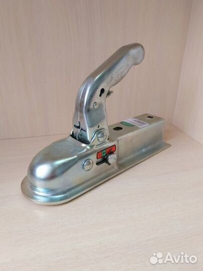 Замковое устройство прицепа # 40 1400/100 кг KQ 1