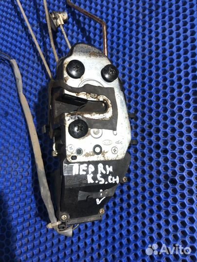 Передний правый замок двери kia spectra