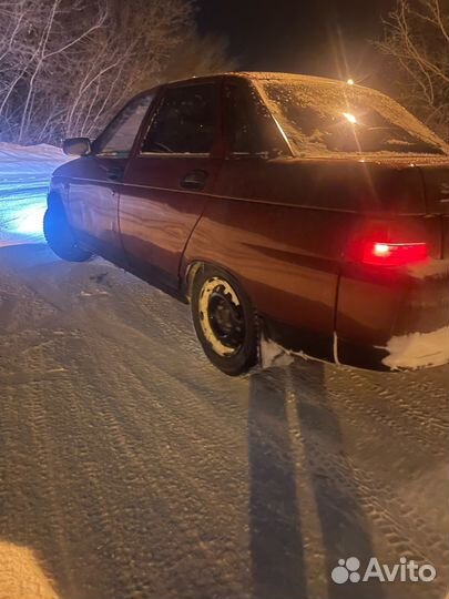 Автомобиль ваз 2110